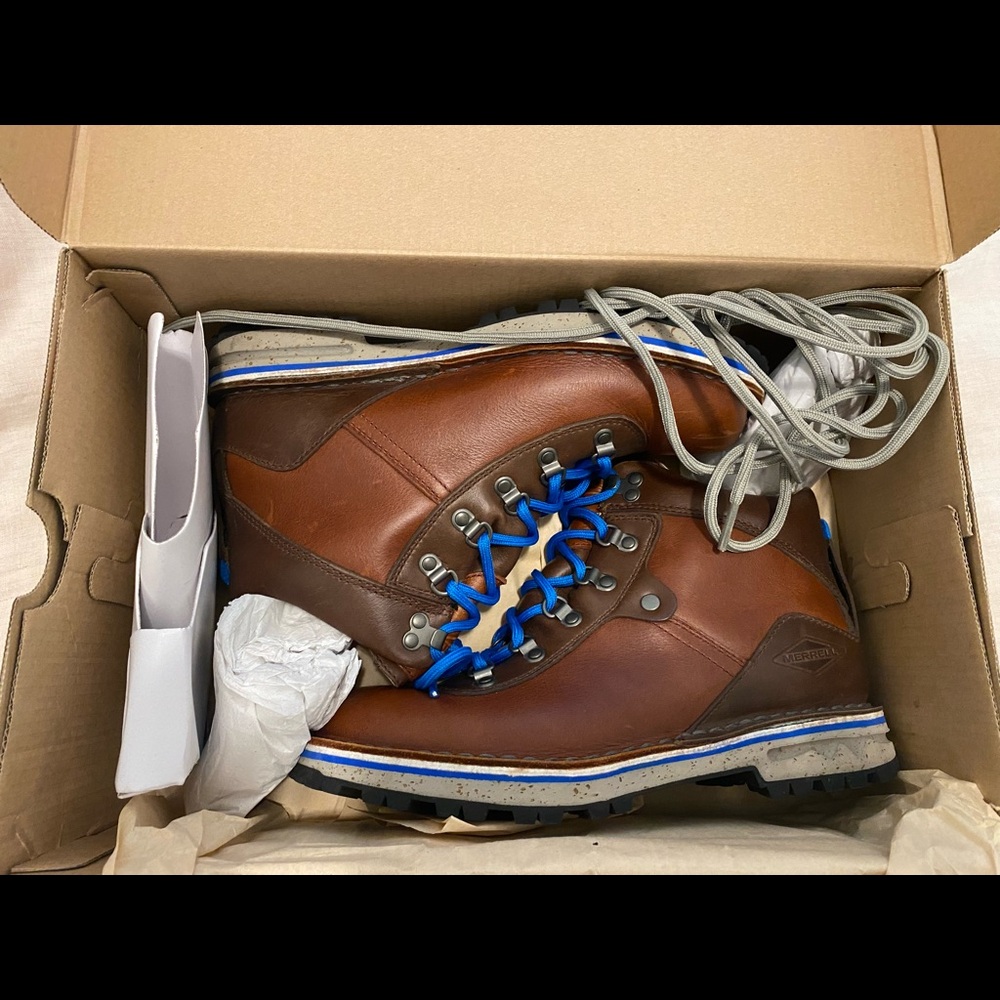 Merrell Sugarbush Women’s Waterproof Boots - Size 5.5